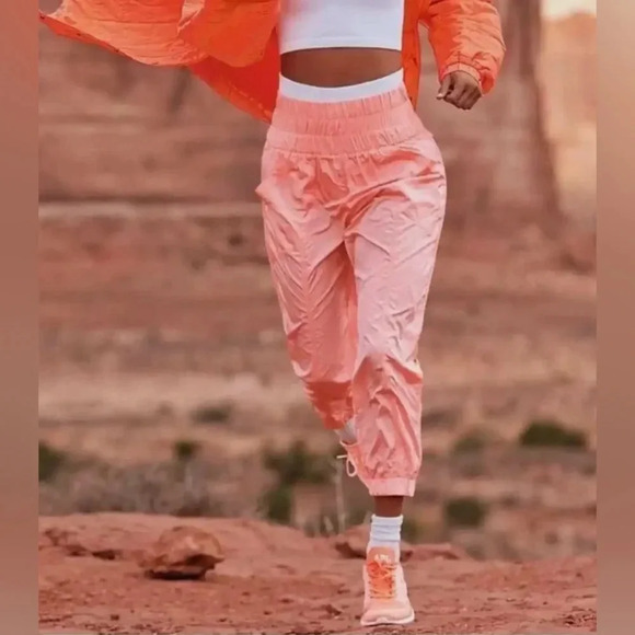 ! FREE PEOPLE MOVEMENT The Way Home Joggers in Papaya Punch Large - Picture 1 of 6